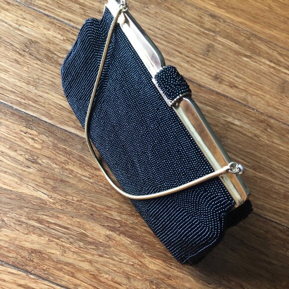 Vintage 1950s Black Purse Beaded with Mother of Pearl Clasp Excellent Condition - Picture 8 of 11